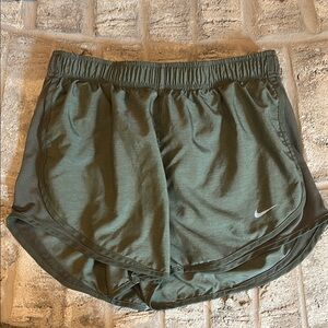 Nike Green Athletic Shorts Lightweight Performance